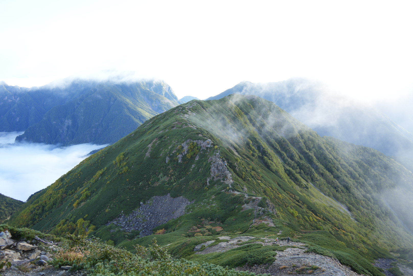 仙丈ヶ岳｜北沢峠から小屋泊2日間、雲海と富士山に感動した2025秋の記録