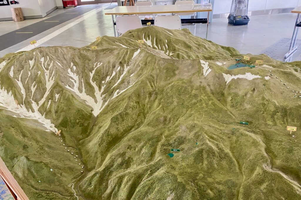 白馬連峰の立体模型
